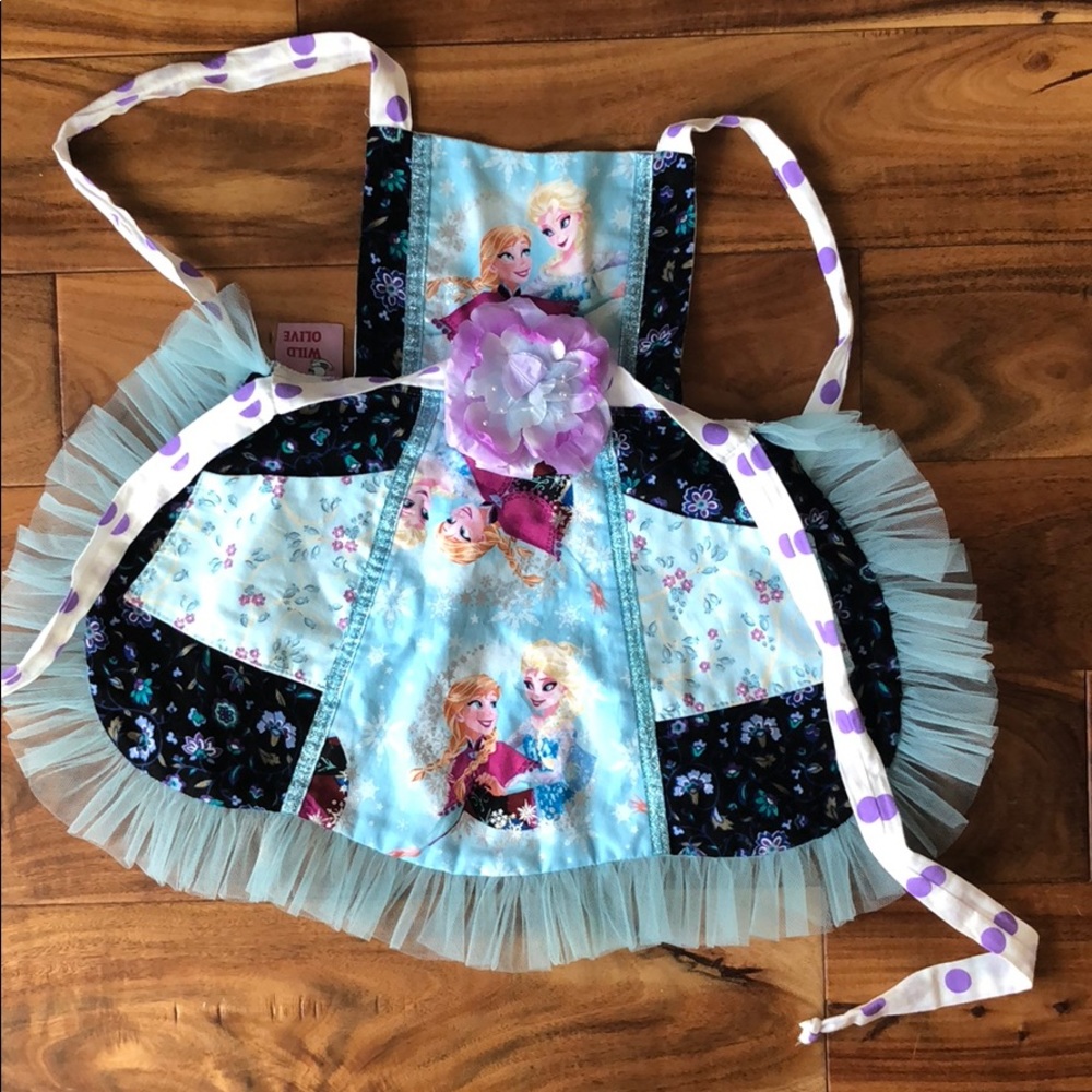 Frozen girls apron